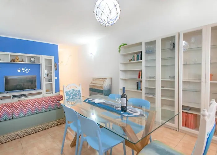 Sailor's Nest * Callao Salvaje