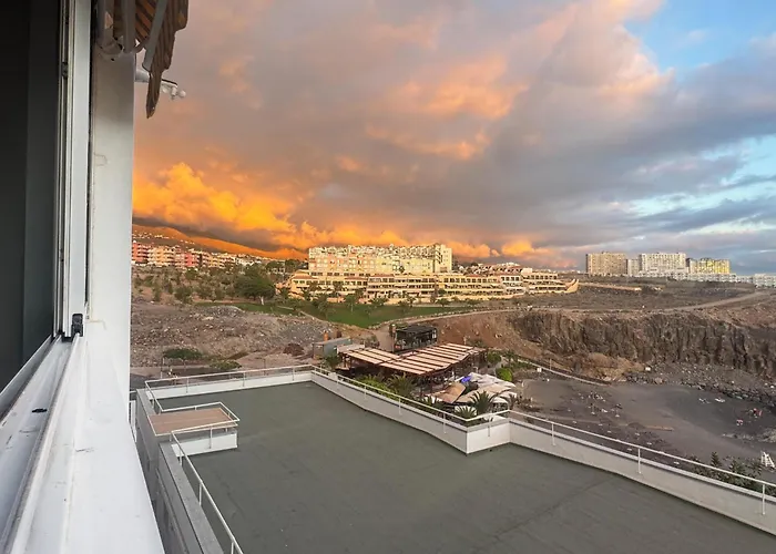 Sailor's Nest * Callao Salvaje