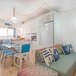Apartment Sailor's Nest